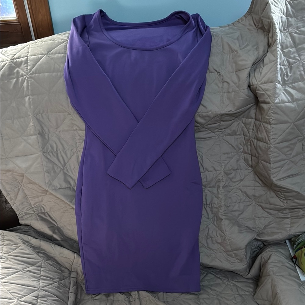 Elegant Purple Long-Sleeve Dress